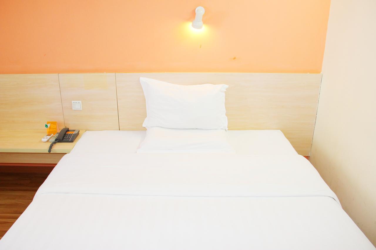 Iu Hotel Guangzhou Jingxi Nanfang Hospital Station Exterior photo
